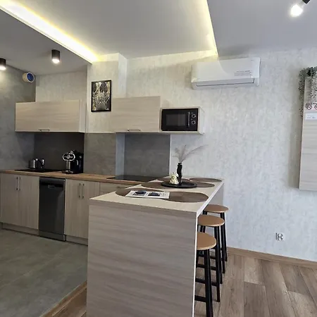 Apartament Q Max Dwupokojowy Z Garażem Gratis, Manufaktura, Fv