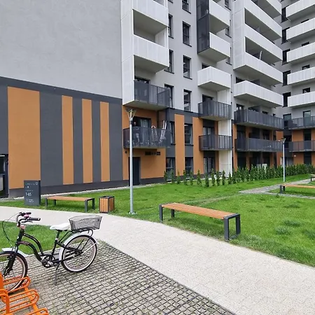 Q Max Dwupokojowy Z Garażem Gratis, Manufaktura, Fv * Łódź
